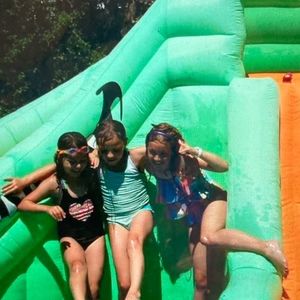 Meet your Posher, Ella